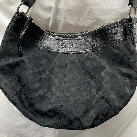 Coach faux leather and canvas shoulder bag 16x14 - Picture 1 of 10